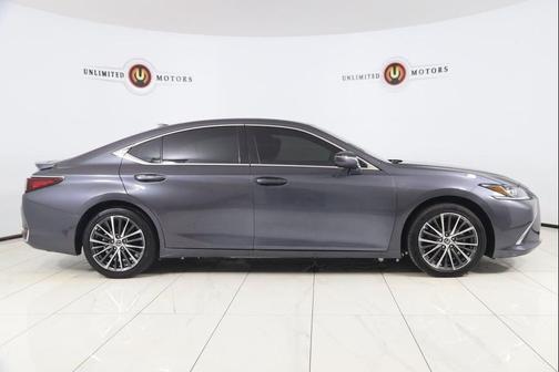 2023 Lexus ES 300h Base