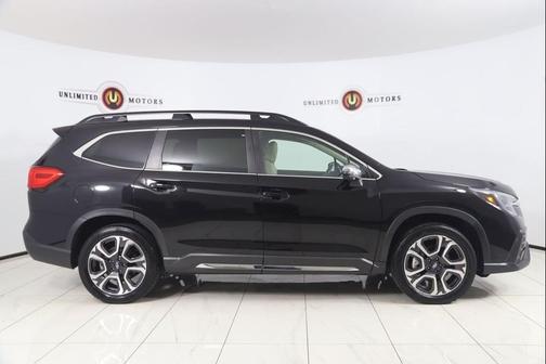 Crystal Black Silica 2023 Subaru Ascent Limited 7-Passenger