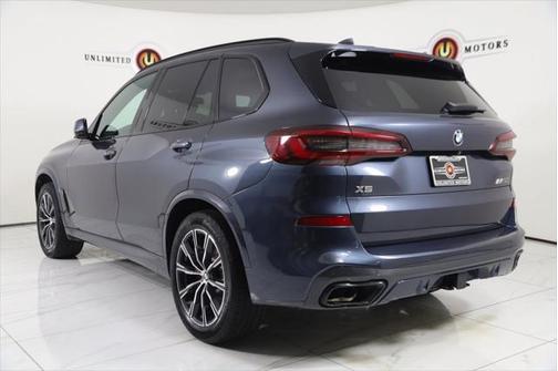 2022 BMW X5 M50i