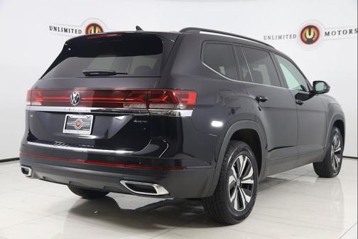 2024 Volkswagen Atlas 2.0T SE