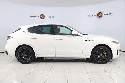 2022 Maserati Levante Modena