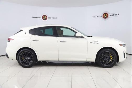 2022 Maserati Levante Modena