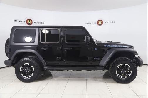 Black Clearcoat 2024 Jeep Wrangler 4xe Rubicon
