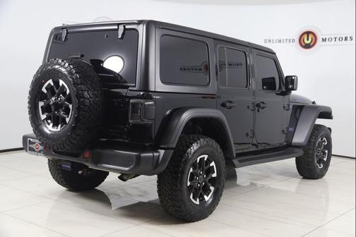 Black Clearcoat 2024 Jeep Wrangler 4xe Rubicon