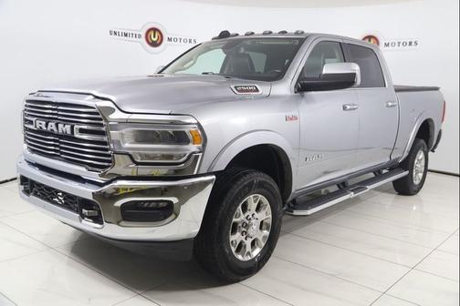 Billet Silver Metallic Clearcoat 2022 RAM 2500 Laramie Crew Cab 4x4 6'4' Box