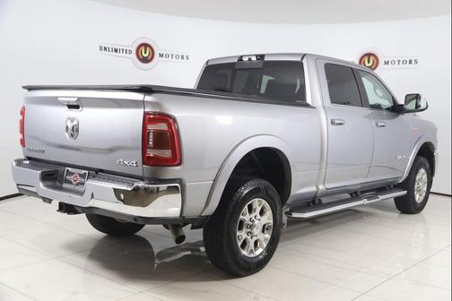 Billet Silver Metallic Clearcoat 2022 RAM 2500 Laramie Crew Cab 4x4 6'4' Box
