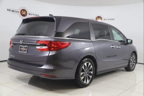 Modern Steel Metallic 2024 Honda Odyssey EX-L