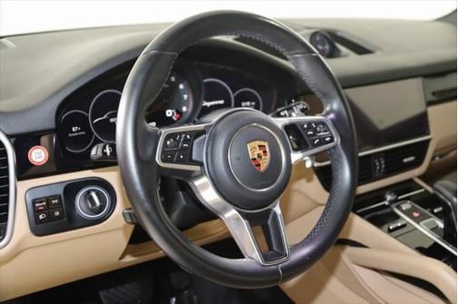 2019 Porsche Cayenne Base
