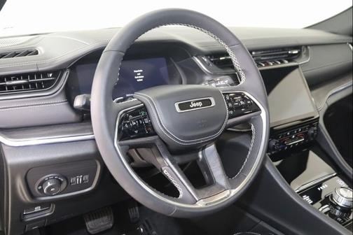 2024 Jeep Grand Cherokee Overland