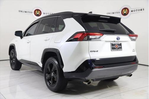 2021 Toyota RAV4 Hybrid SE