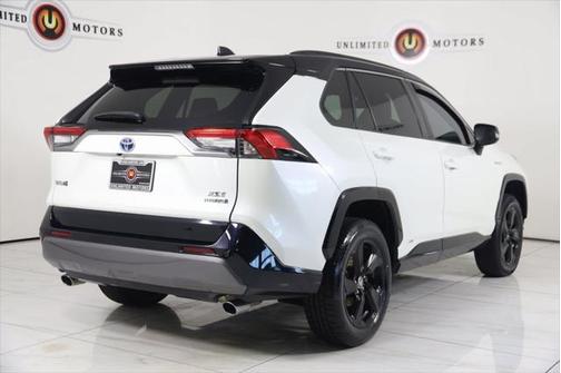 2021 Toyota RAV4 Hybrid SE