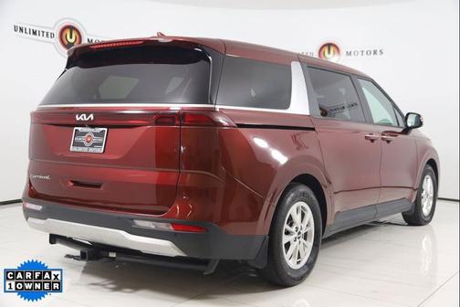 2022 Kia Carnival LXS