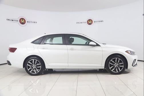 2025 Volkswagen Jetta 1.5T SE