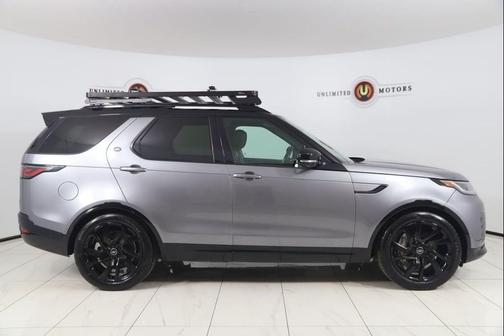 Charente Grey Premium Metallic 2023 Land Rover Discovery P300 S R-Dynamic