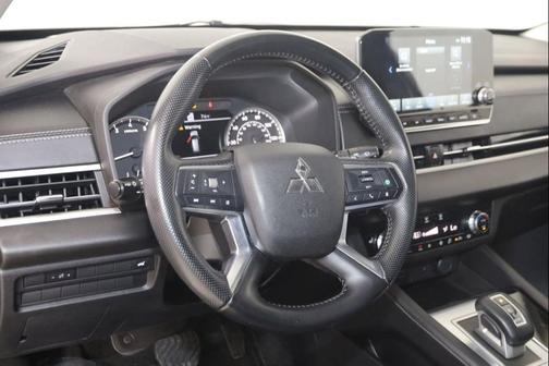 Deep Bronze Metallic 2022 Mitsubishi Outlander SEL S-AWC
