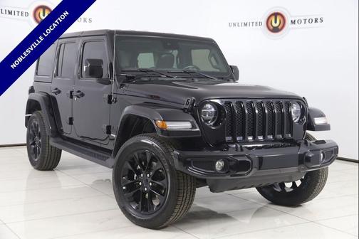 Black Clearcoat 2022 Jeep Wrangler Unlimited High Altitude 4x4