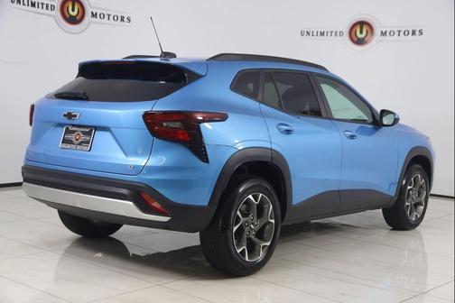 Marina Blue Metallic 2025 Chevrolet Trax LT