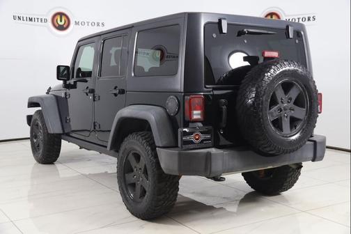 Black Forest Green Pearlcoat 2012 Jeep Wrangler Unlimited Rubicon