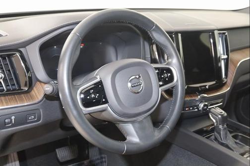 2021 Volvo XC60 T5 Inscription