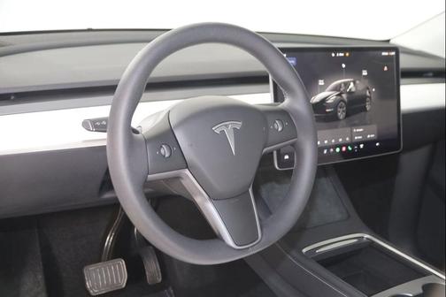 2025 Tesla Model Y Long Range Dual Motor All-Wheel Drive