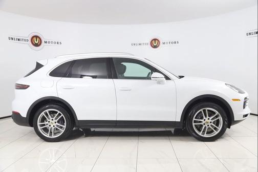 2022 Porsche Cayenne Cayenne