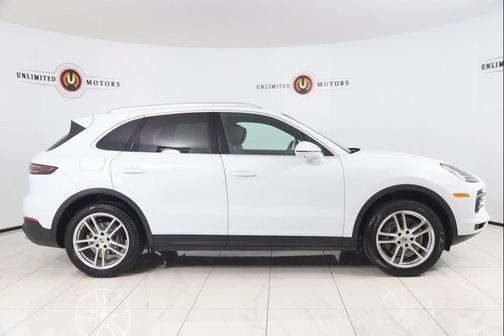 2022 Porsche Cayenne Cayenne