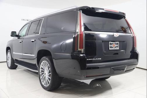 2020 Cadillac Escalade ESV Luxury