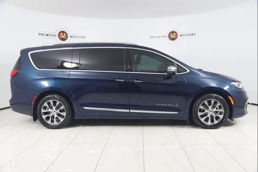 2022 Chrysler Pacifica L