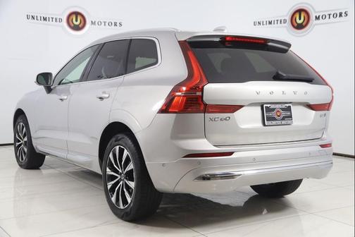 Silver Dawn Metallic 2023 Volvo XC60 B5 Plus Bright Theme
