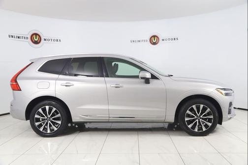 Silver Dawn Metallic 2023 Volvo XC60 B5 Plus Bright Theme