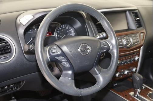2018 Nissan Pathfinder Platinum