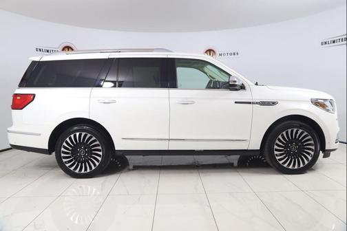 Pristine White 2020 Lincoln Navigator Black Label