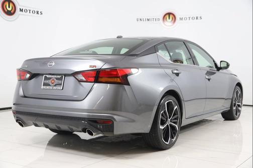 2023 Nissan Altima SR FWD