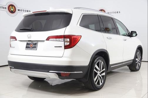 2021 Honda Pilot Touring 8-Passenger