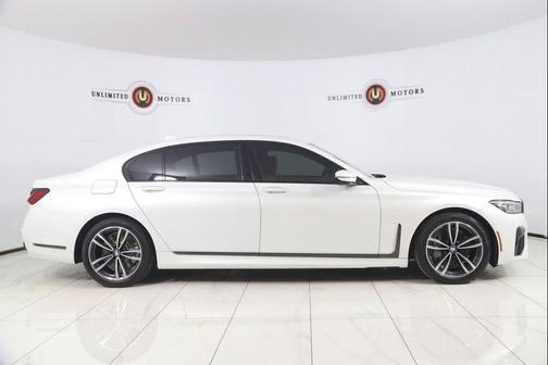 2021 BMW 750 i xDrive