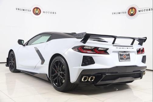 Ceramic White 2023 Chevrolet Corvette Stingray w/3LT