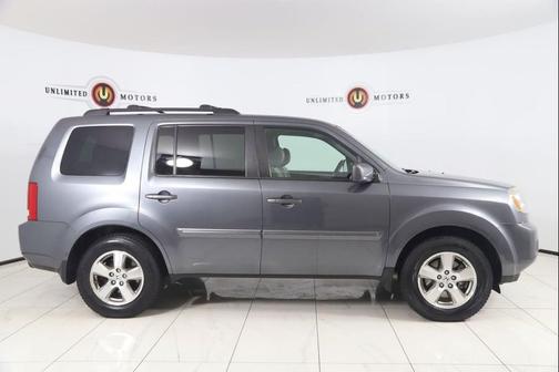 Polished Metal Metallic 2011 Honda Pilot EX-L