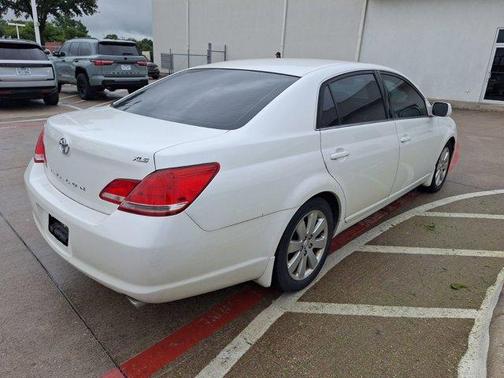 2006 Toyota Avalon XL