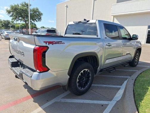 2024 Toyota Tundra SR5