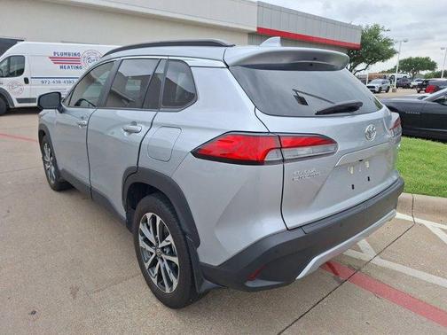 2023 Toyota Corolla Cross XLE