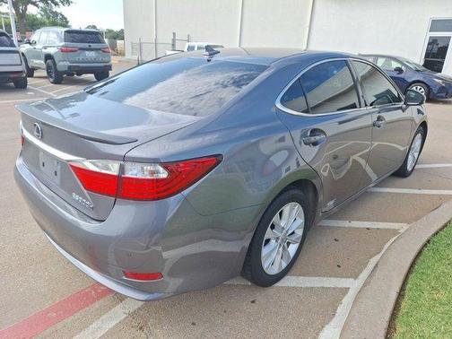 2014 Lexus ES 300h Base