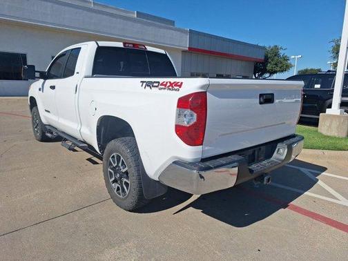 2017 Toyota Tundra SR5