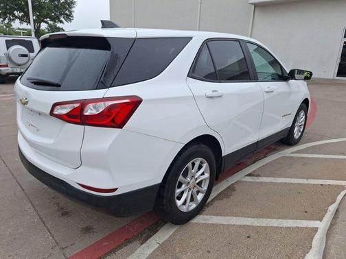 2021 Chevrolet Equinox LS