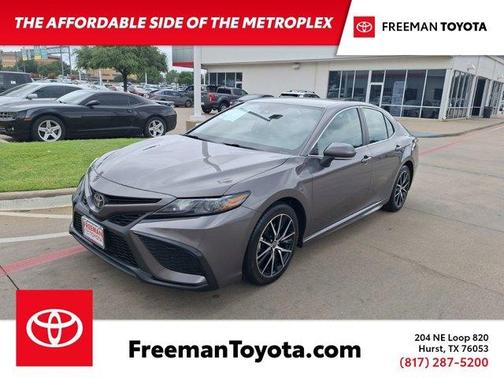 2023 Toyota Camry SE