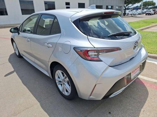 2022 Toyota Corolla Hatchback SE