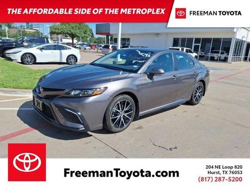 2023 Toyota Camry SE
