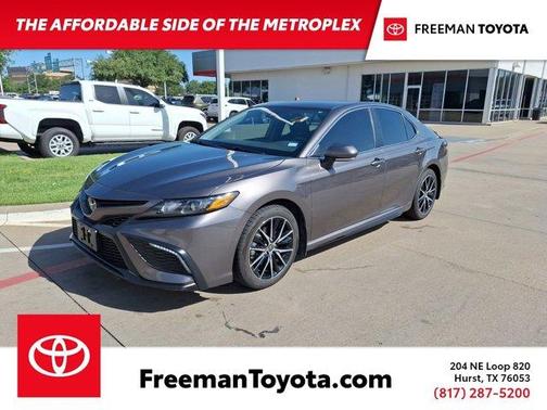 2023 Toyota Camry SE