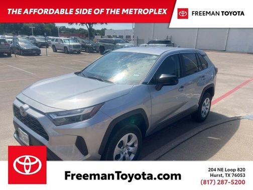 2025 Toyota RAV4 LE