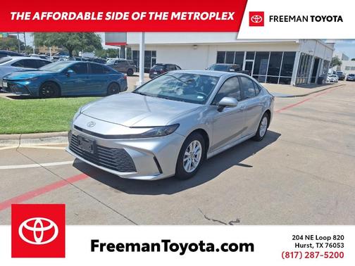 2025 Toyota Camry LE