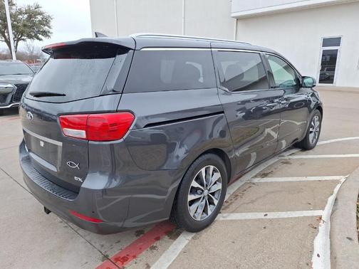 2016 Kia Sedona SX